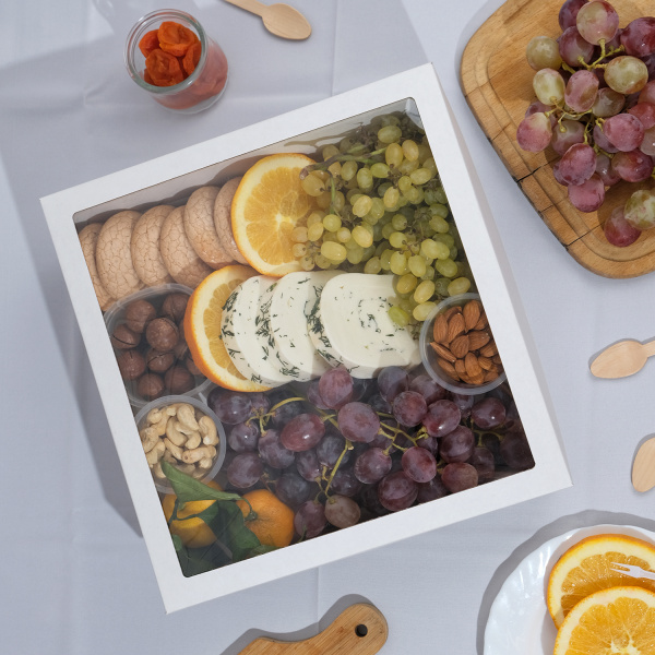 Коробка с окном 300 х 300 х 80 мм H30.0 белая, по 5 шт