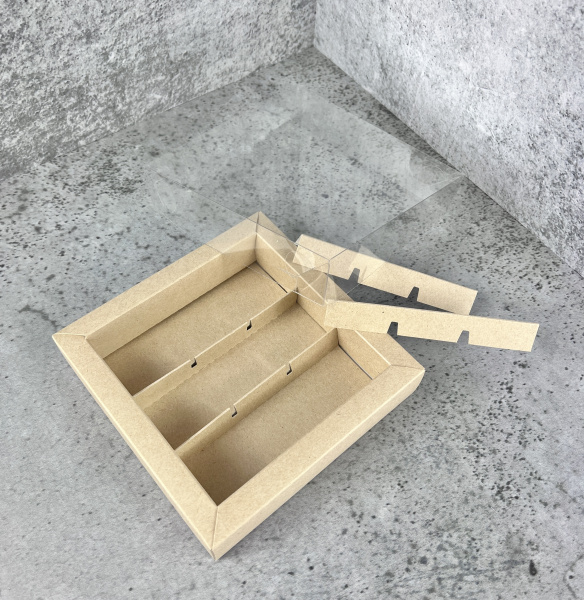 Коробка для 9 конфет 130 х 130 х 35 крафт с прозрачной крышкой