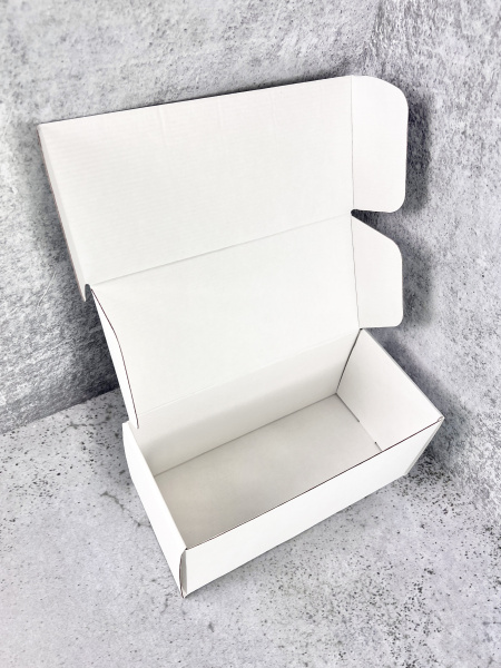 Коробка 260 х 125 х 120 мм Т 26.0 белая