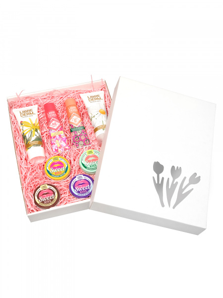 Коробка 260 х 215 х 40 мм K5.3.0 вырубка "Тюльпаны" белая